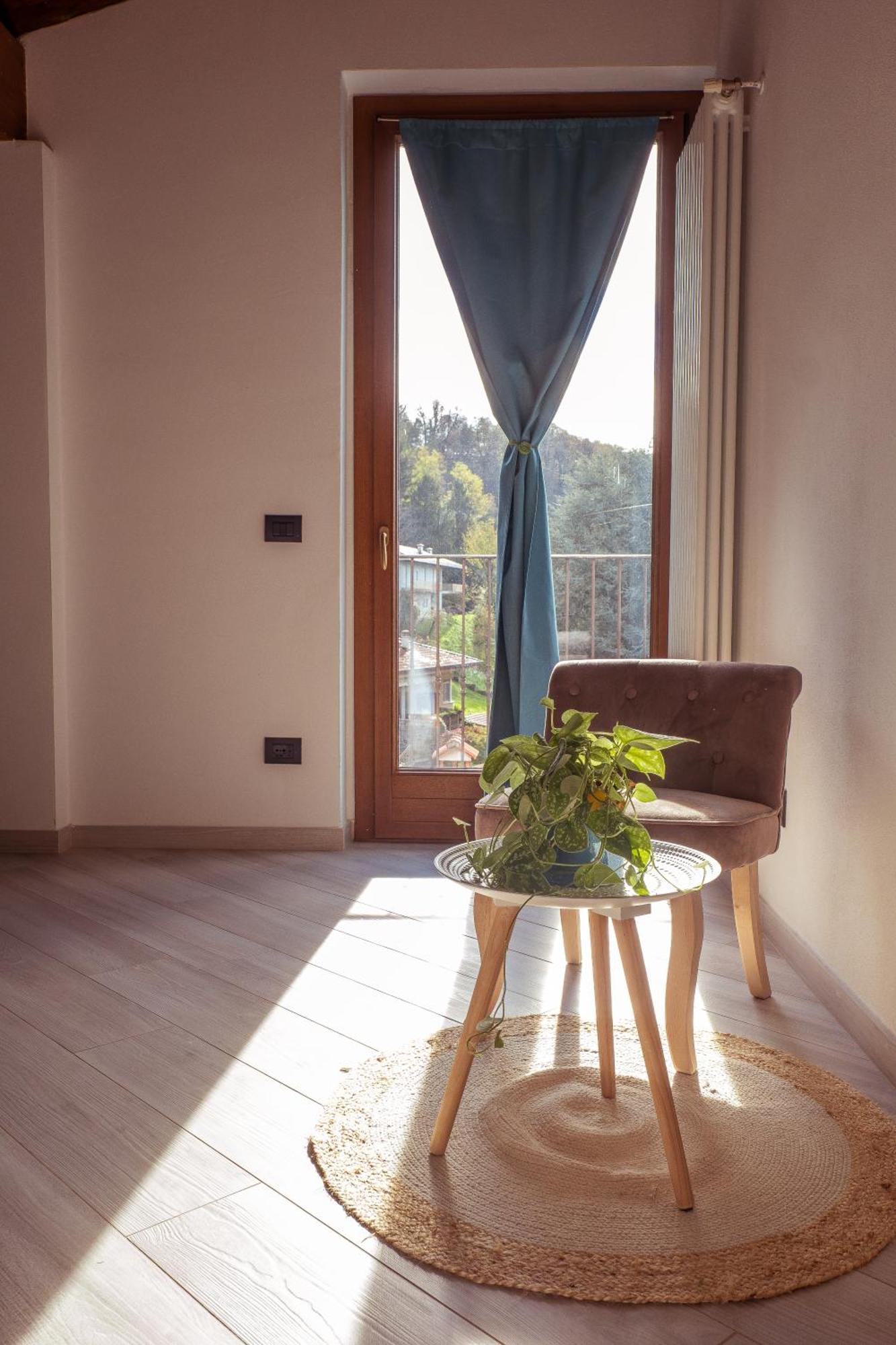 Larius Apartment - Como Lake View Mandello del Lario Buitenkant foto